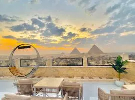 pyramids fort & free pick up shuttel