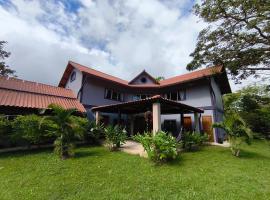 Casa Morada, cheap hotel in Antón