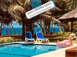 Seahorse Lodge - Port Vila's WOW Factor! Huge 5 Bedroom, 3 Bath Seaside Paradise, chata v destinaci Port Vila