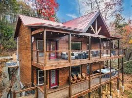 Top rated Smokies Cabin, Arcade, HotTub, Sleeps 12