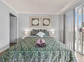 Modern New Townhouse in Booval