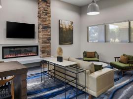 Fairfield Inn Sacramento Cal Expo, kh&aacute;ch sạn gần McClellan Airfield - MCC, Sacramento