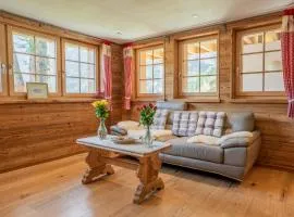 Marmo Apartment by HomeFlow