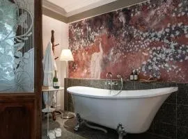 MiraNamin Nest LANTANA - Luxury Suite in Unique Historic Home with Garden Access, Indoor Plunge Pool, Self-Service Breakfast, Rooftop, Bathtub, Private Kitchen