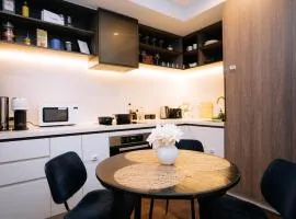 2bedroom city central appletv Homepod pool sauna