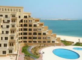 Beachfront Luxury Stay with private beach 2 bedroom
