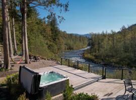 Riverside Retreat, ξενοδοχείο σε Sandy