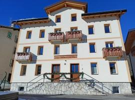 Tre Cime Apartments - monolocali, ξενοδοχείο σε Auronzo di Cadore