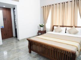 PATHIRAMANAL Service Villas, hotel in Alleppey
