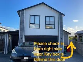 Luxury-Stunning views-Modern Private Kitchen and Bath