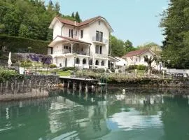 Les Nénuphars magnifique villa au bord du canal