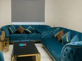 Najia Blue Pearl