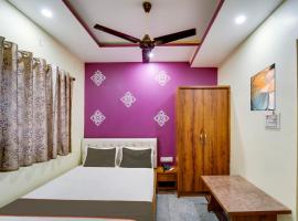 Collection O Gitanjali & Restaurant, hotel in Naini