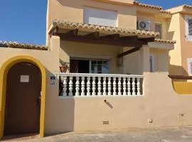 Bungalow con piscina 28