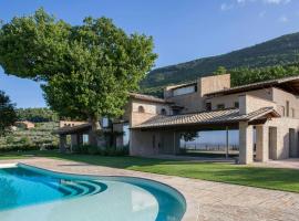 Luxury Villa Overlooking Assisi Valley, ξενοδοχείο στην Ασίζη