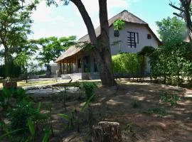 Emathulini Holiday Home