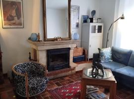 Maison 2 chambres entre Saint-Malo et le Mont Saint-Michel, hotel i Le Vivier-sur-Mer