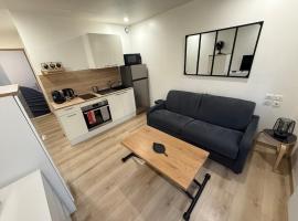 Studio cozy à Lagnieu, hotel a Lagnieu