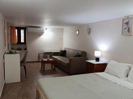 Kalymnos Center Sea Port, hotel com estacionamento em Kalymnos