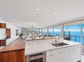 Luxury Three-Bedroom Oceanfront Residence With Panoramic Coastal Views