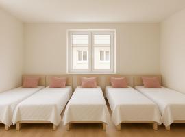 Ivalin Kudil, hotel a Jāmb