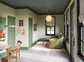 Wild Indigo - Upscale 2 Bedroom Villa at Petite Acres