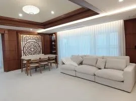 SkyNest, Seoul, Luxury Rooftop Oasis, 3BR, 3BA, Max 8 Guests, Free Pkg, Jamsil, Lotte World Tower View, Room 3 is available only for groups of 7 guests more