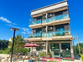 五星佶民宿, alojamiento con cocina en Jinning