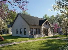 Pied A Terre - Bunk House Villa at Petite Acres