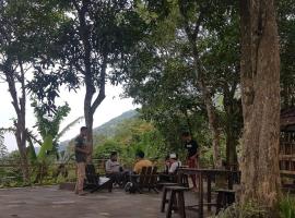 Agrowisata Pologamang, Hotel in Lajor