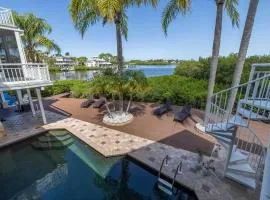 6B Waterfront Game Room Pool Hot Tub Dock