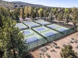 Enamored at Eagle Crest