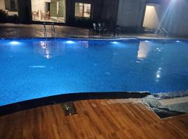 Corbett Crown Resort, hotell sihtkohas Rāmnagar