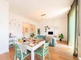 Lakeview Apartment with Terrace and Lake Iseo View in Lovere Center