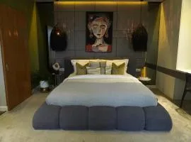 Crown Plaza Luxury Suite