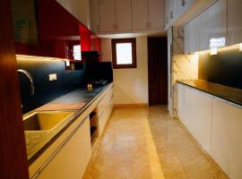 Sandra Suite Ranga illam, hotel in Tiruvannamalai