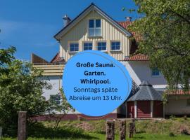 Landhaus Seewald: Große Sauna, Garten | See 5 Min. | 20 Personen, ξενοδοχείο σε Seewald