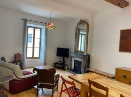 Maison de maître proche Carcassonne, Hotel in Capendu