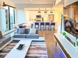 The Glasshouse in Buckhead Luxury 3BR With Pool