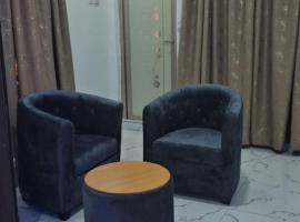 Subscribe to Famous Channel, hotel with parking in Ikotun
