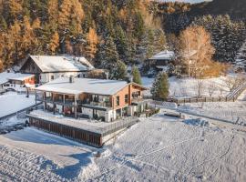 Der Hof - Perntal Retreat, Hotel in Gais