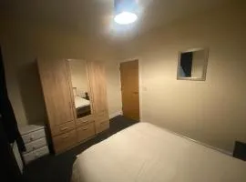 vancouver place 10 min from city center and close to all shops