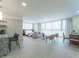 Sunny Studio for Rent w Park Views in Panama City, vila v destinaci Panamá