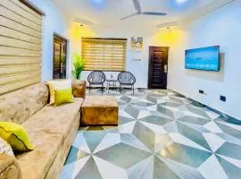 Cosy spacious 2 bedroom Apt for family holiday stay