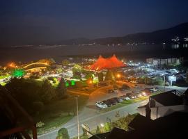 Blue View, hotel in Struga