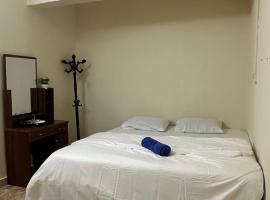 Furnished. Studio.apartment near Al ain mall, hotel in Al Ain