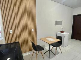Apto Elegante com Garagem Bairro Nobre, hotel en Sinop