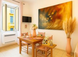 Colosseum window 1800-Romantic apartment Rome, hotel v Římě