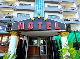 Appart'hôtel Micheline Suites, Bastos