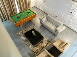 Emerald harbor apartments